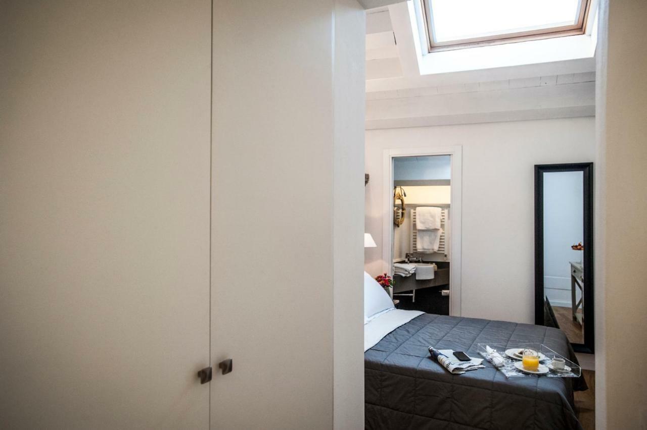 Bb 22 Palace Palermo Eksteriør bilde